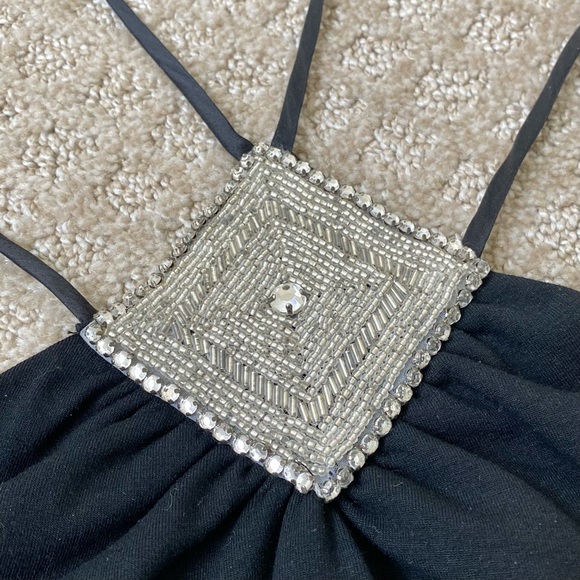 ARDEN B. Halter Top with Beaded Medallion Vintage - Picture 4 of 13